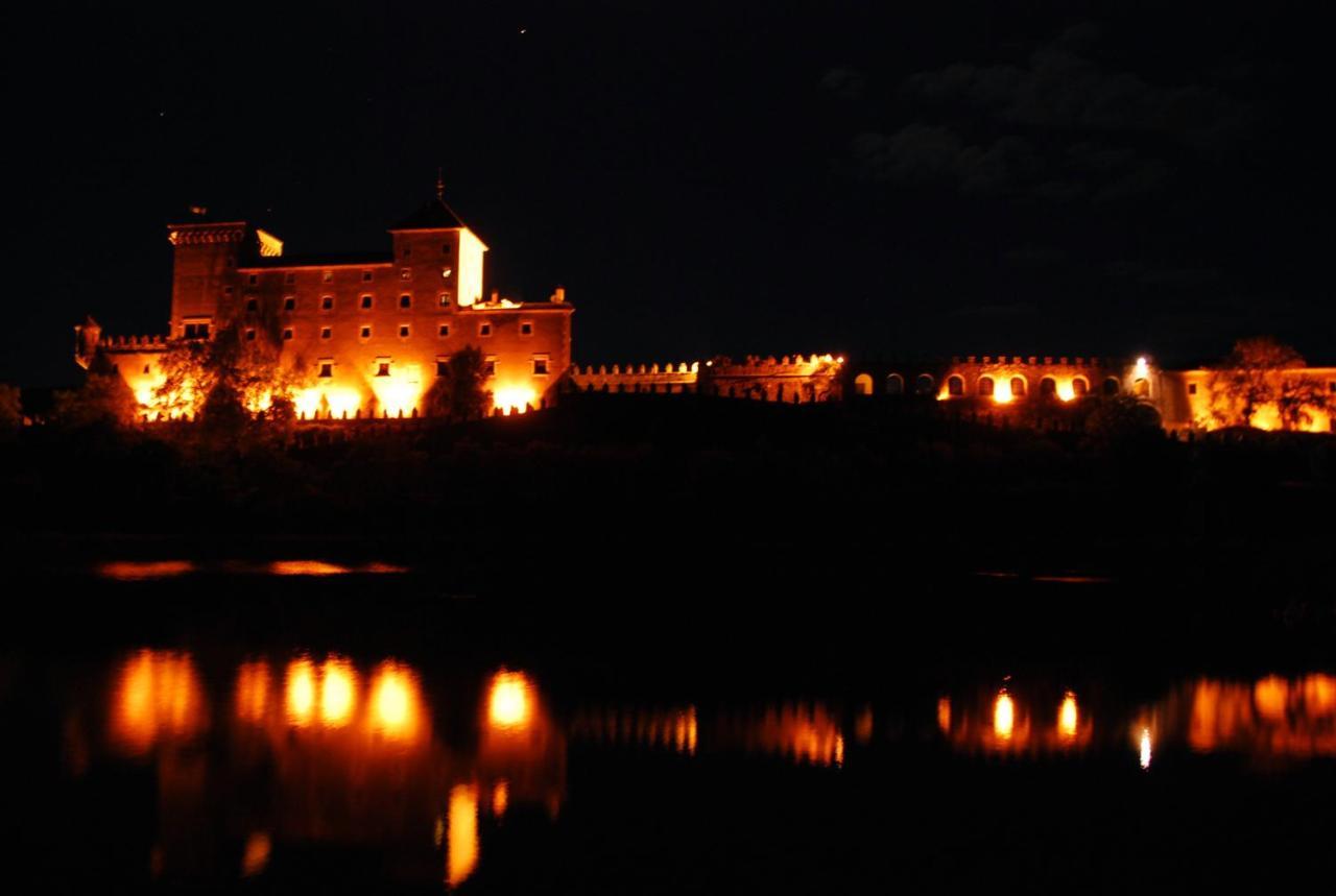 Castell De Riudabella Vimbodi I Poblet Exterior foto